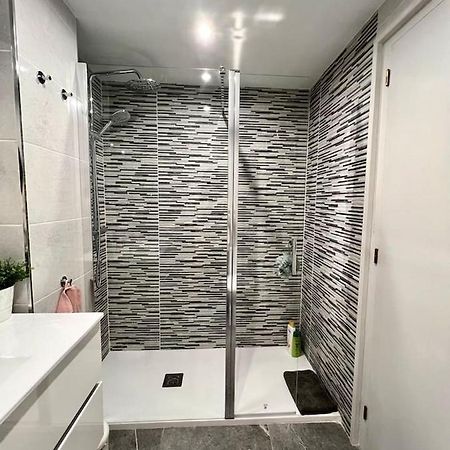 Amplio Apartamento Tranquilo Cerca De La Playa Roses Eksteriør billede
